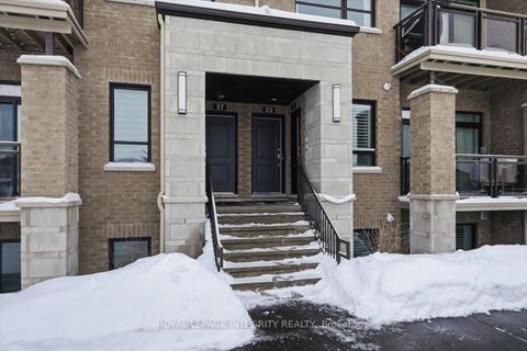 Photo 1 at 41 Carabiner Private, Mer Bleue/Bradley Estates/Anderson Park, Orleans