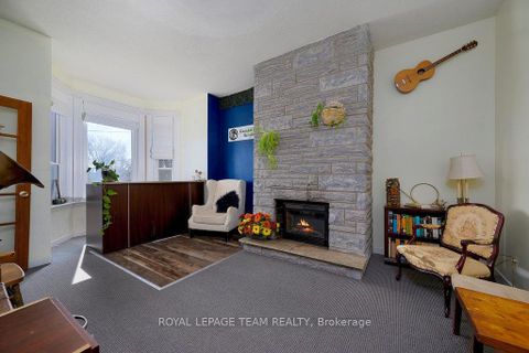 Photo 3 at 422 Donald B Munro Drive, CARP, Carp