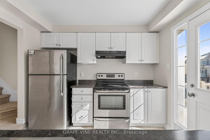 Photo 19 at 330 Sweet Grass Circle, Nepean (Half Moon Bay), Ottawa