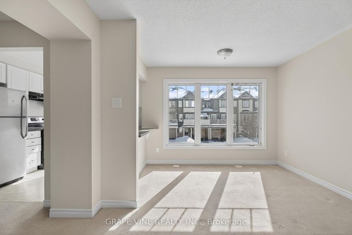 Photo 20 at 330 Sweet Grass Circle, Nepean (Half Moon Bay), Ottawa