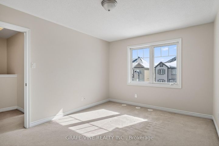 Photo 24 at 330 Sweet Grass Circle, Nepean (Half Moon Bay), Ottawa