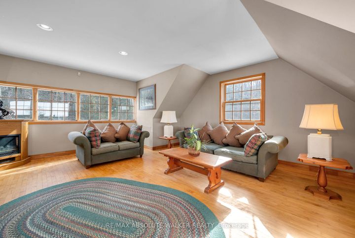 Photo 15 at 7681 Settler's Way, Nepean (Rideau Twp S of Reg Rd 6 W of Mccordick Rd.), Ottawa