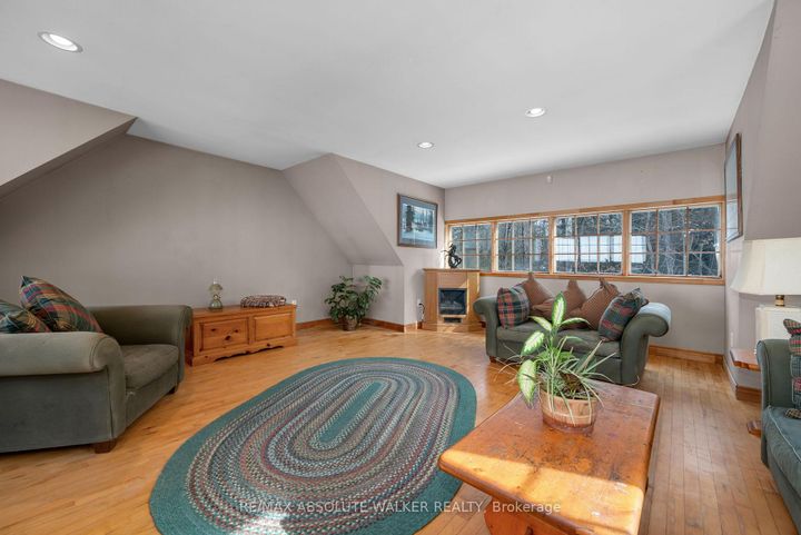 Photo 18 at 7681 Settler's Way, Nepean (Rideau Twp S of Reg Rd 6 W of Mccordick Rd.), Ottawa
