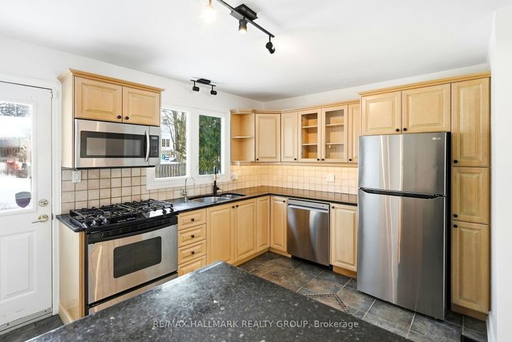Photo 11 at 145 Larkin Drive, Nepean (Pheasant Run), Ottawa