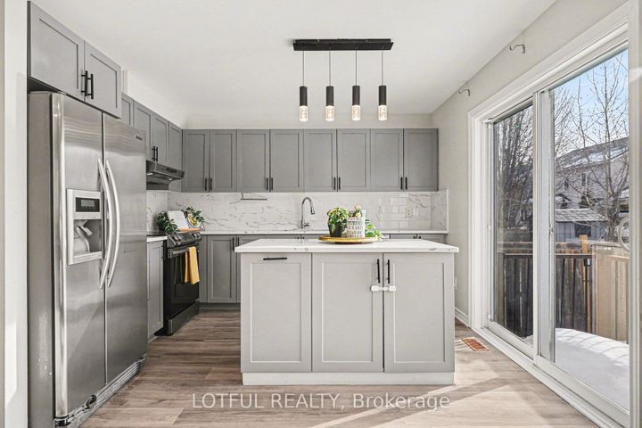 Photo 9 at 513 Paul Metivier Drive, Nepean (Strandherd), Ottawa