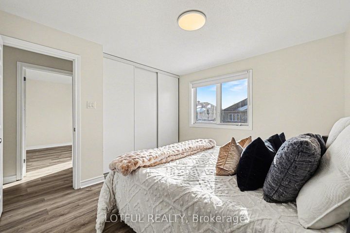 Photo 15 at 513 Paul Metivier Drive, Nepean (Strandherd), Ottawa