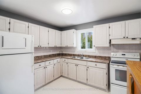 Photo 9 at 6349 St Louis Drive, Hiawatha Park/Convent Glen, Orleans