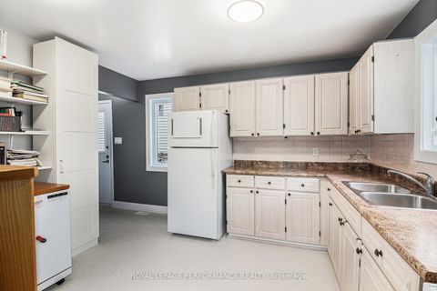 Photo 10 at 6349 St Louis Drive, Hiawatha Park/Convent Glen, Orleans