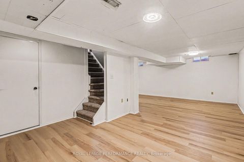 Photo 22 at 6349 St Louis Drive, Hiawatha Park/Convent Glen, Orleans