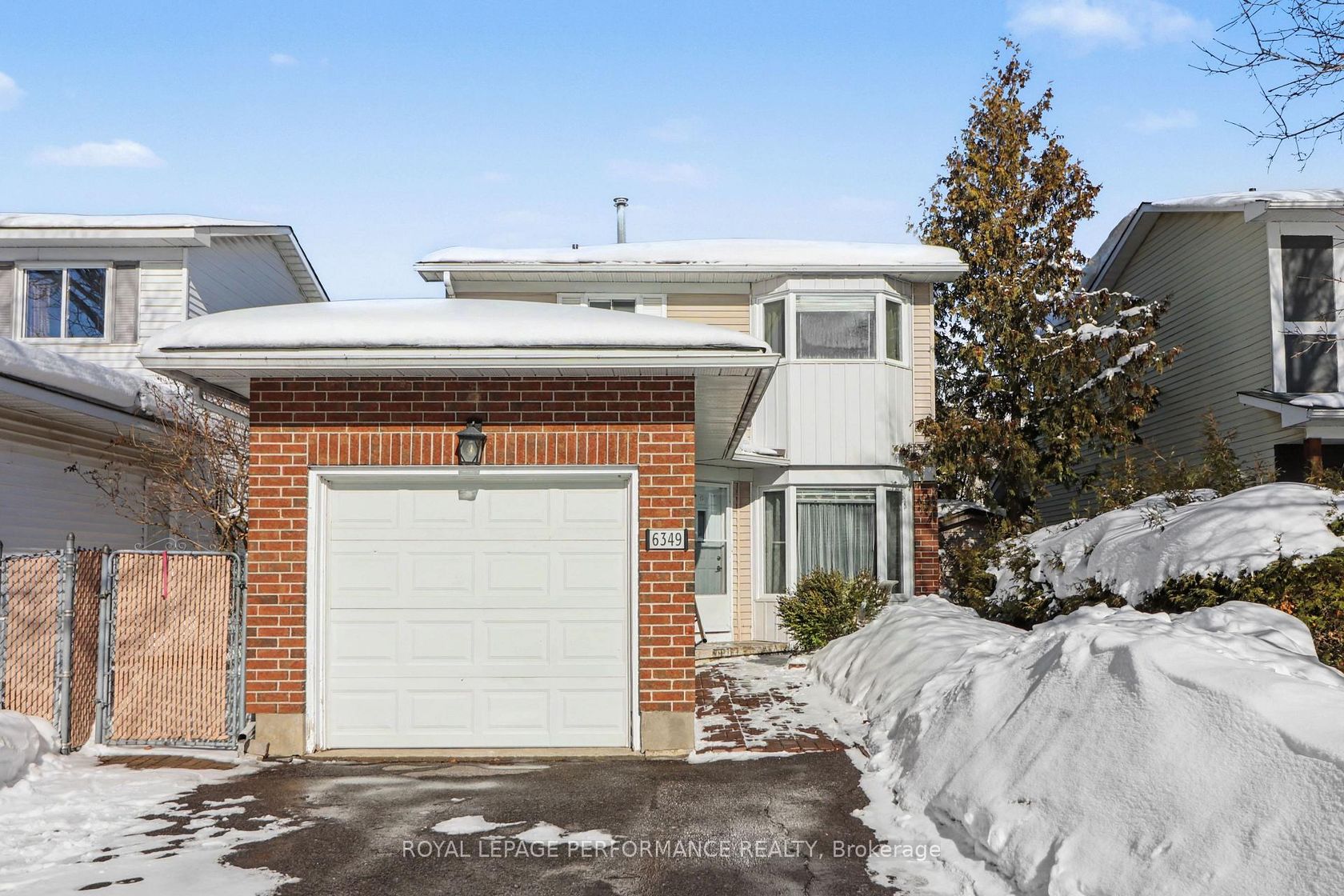 6349 St Louis Drive, Hiawatha Park/Convent Glen, Orleans 2