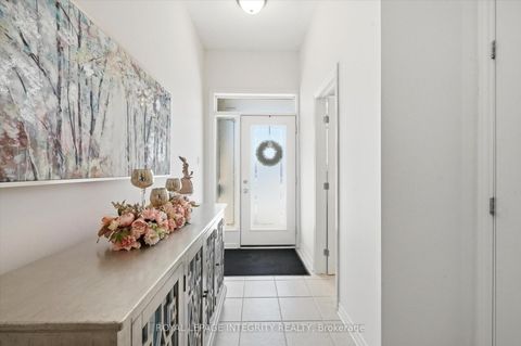 Photo 4 at 418 Rochefort Circle, Avalon West, Orleans