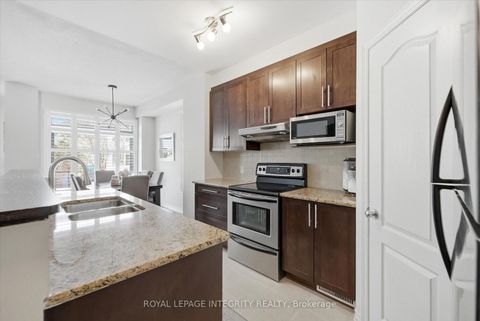 Photo 5 at 418 Rochefort Circle, Avalon West, Orleans