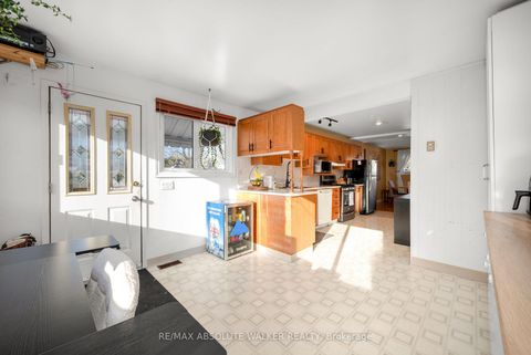 Photo 15 at 19 Lambert Drive, Nepean (Sheahan Estates/Trend Village), Ottawa