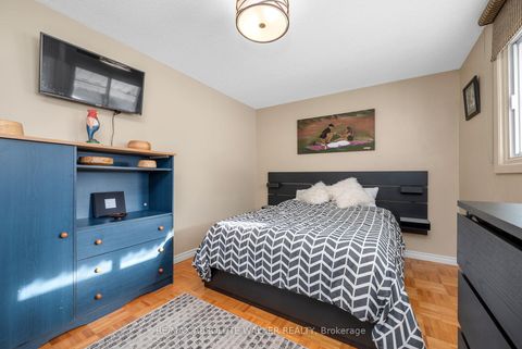 Photo 17 at 19 Lambert Drive, Nepean (Sheahan Estates/Trend Village), Ottawa