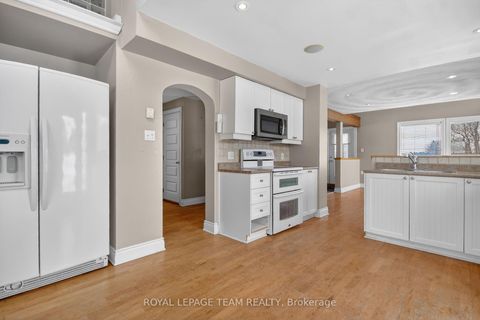 Photo 5 at 5965 Rideau Valley Drive N, Manotick South to Roger Stevens, Manotick