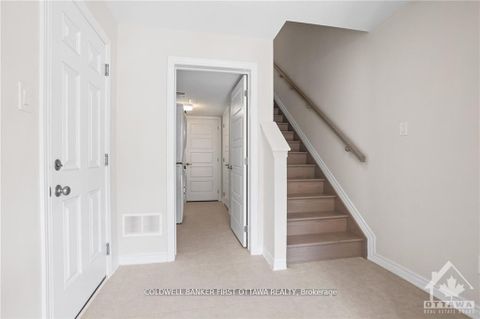 Photo 4 at 78 BALLINORA Lane, Stittsville (North), Stittsville