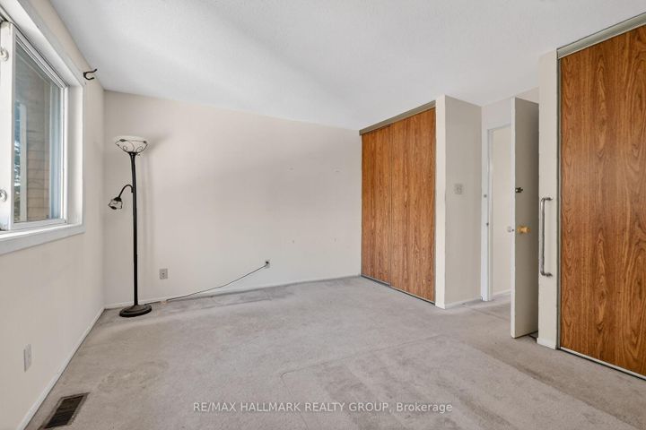 Photo 27 at D - 116 Valley Stream Drive, Nepean (Leslie Park), Ottawa