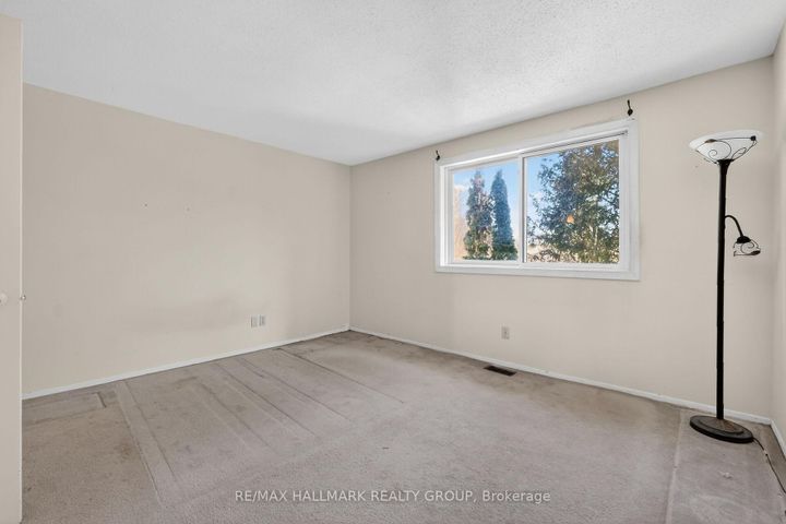 Photo 30 at D - 116 Valley Stream Drive, Nepean (Leslie Park), Ottawa