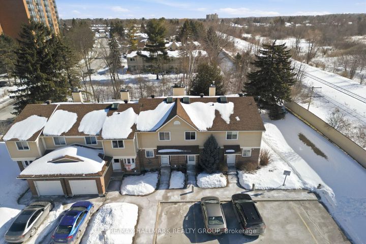 Photo 47 at D - 116 Valley Stream Drive, Nepean (Leslie Park), Ottawa