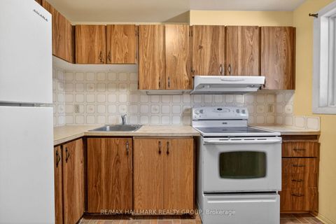 Photo 16 at D - 116 Valley Stream Drive, Nepean (Leslie Park), Ottawa