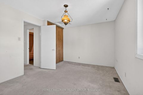 Photo 33 at D - 116 Valley Stream Drive, Nepean (Leslie Park), Ottawa