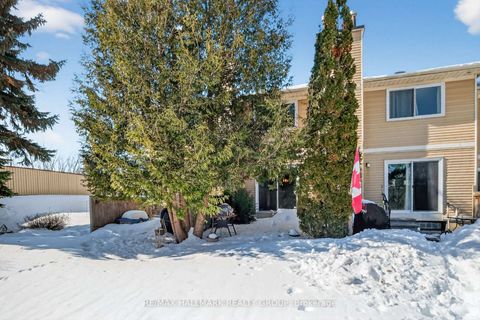 Photo 44 at D - 116 Valley Stream Drive, Nepean (Leslie Park), Ottawa