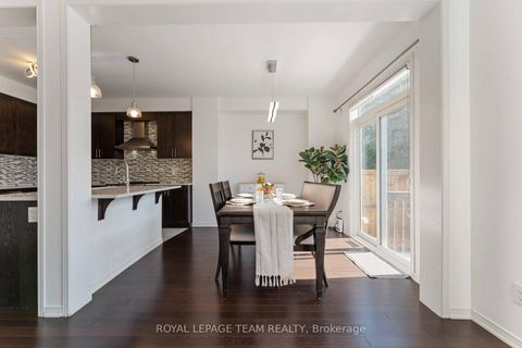 Photo 11 at 359 Melodie Street, Mer Bleue/Bradley Estates/Anderson Park, Orleans