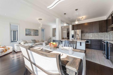 Photo 12 at 359 Melodie Street, Mer Bleue/Bradley Estates/Anderson Park, Orleans