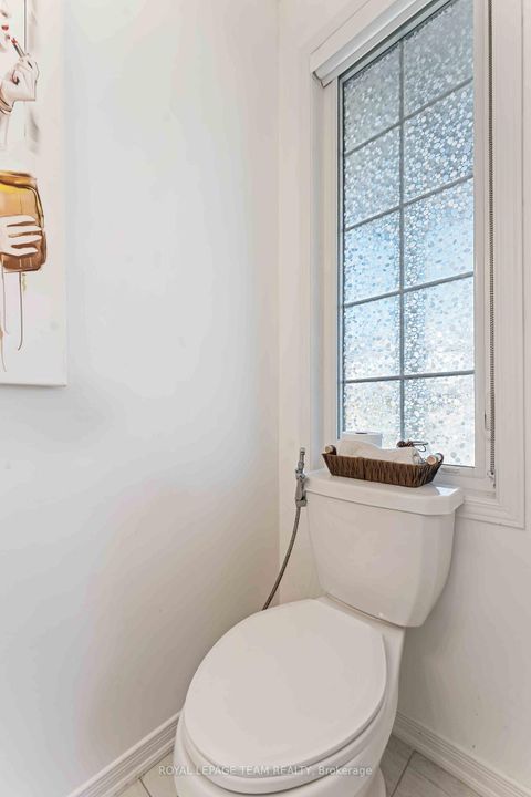 Photo 20 at 359 Melodie Street, Mer Bleue/Bradley Estates/Anderson Park, Orleans