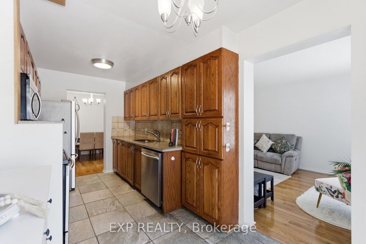 Photo 14 at 92 Stonebriar Drive, Nepean (Centrepointe), Ottawa