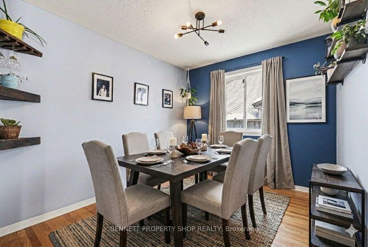 Photo 5 at 4 Bartley Crescent, Nepean (On the Green), Ottawa