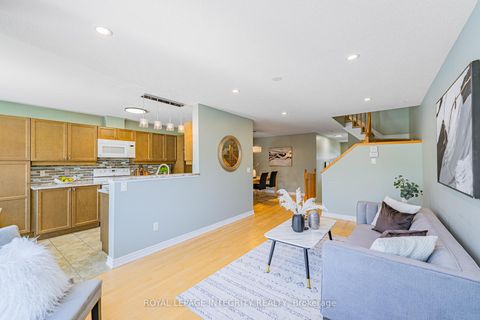 Photo 10 at 313 GLENBRAE Avenue, Morgan's Grant/South March, Kanata