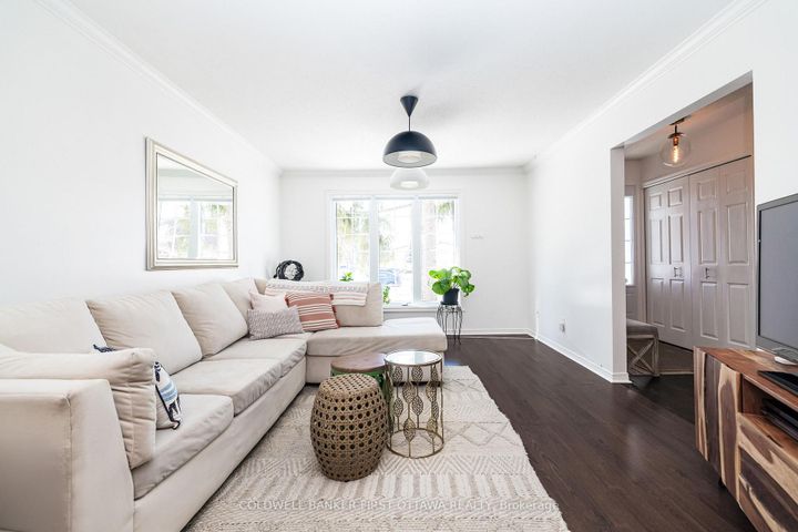 Photo 6 at 309 Kintyre Private, Nepean (Carleton Square), Ottawa