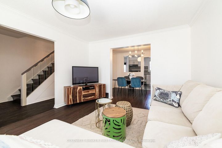 Photo 8 at 309 Kintyre Private, Nepean (Carleton Square), Ottawa