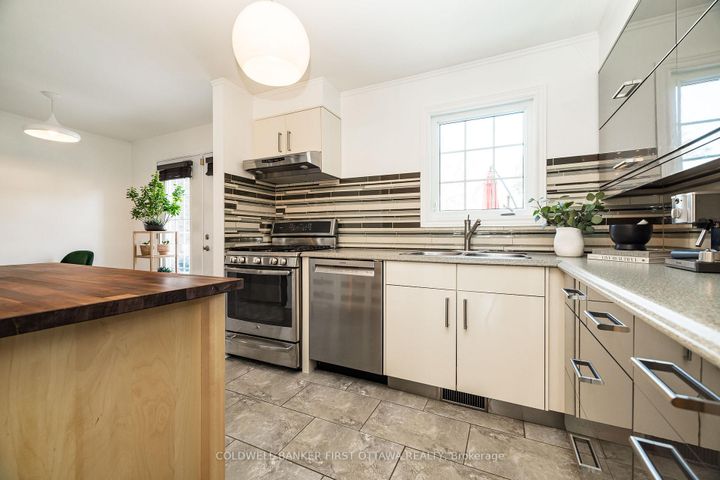 Photo 12 at 309 Kintyre Private, Nepean (Carleton Square), Ottawa