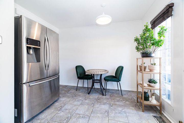 Photo 15 at 309 Kintyre Private, Nepean (Carleton Square), Ottawa