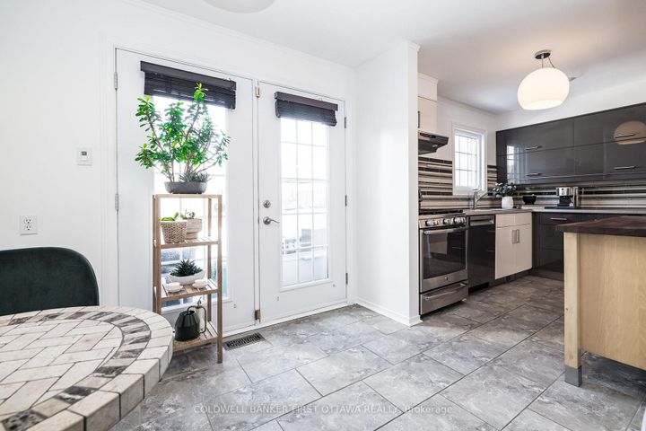 Photo 16 at 309 Kintyre Private, Nepean (Carleton Square), Ottawa
