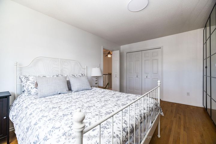 Photo 20 at 309 Kintyre Private, Nepean (Carleton Square), Ottawa