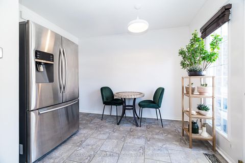 Photo 15 at 309 Kintyre Private, Nepean (Carleton Square), Ottawa