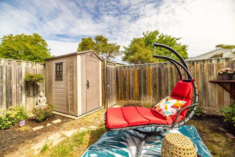 Photo 34 at 309 Kintyre Private, Nepean (Carleton Square), Ottawa