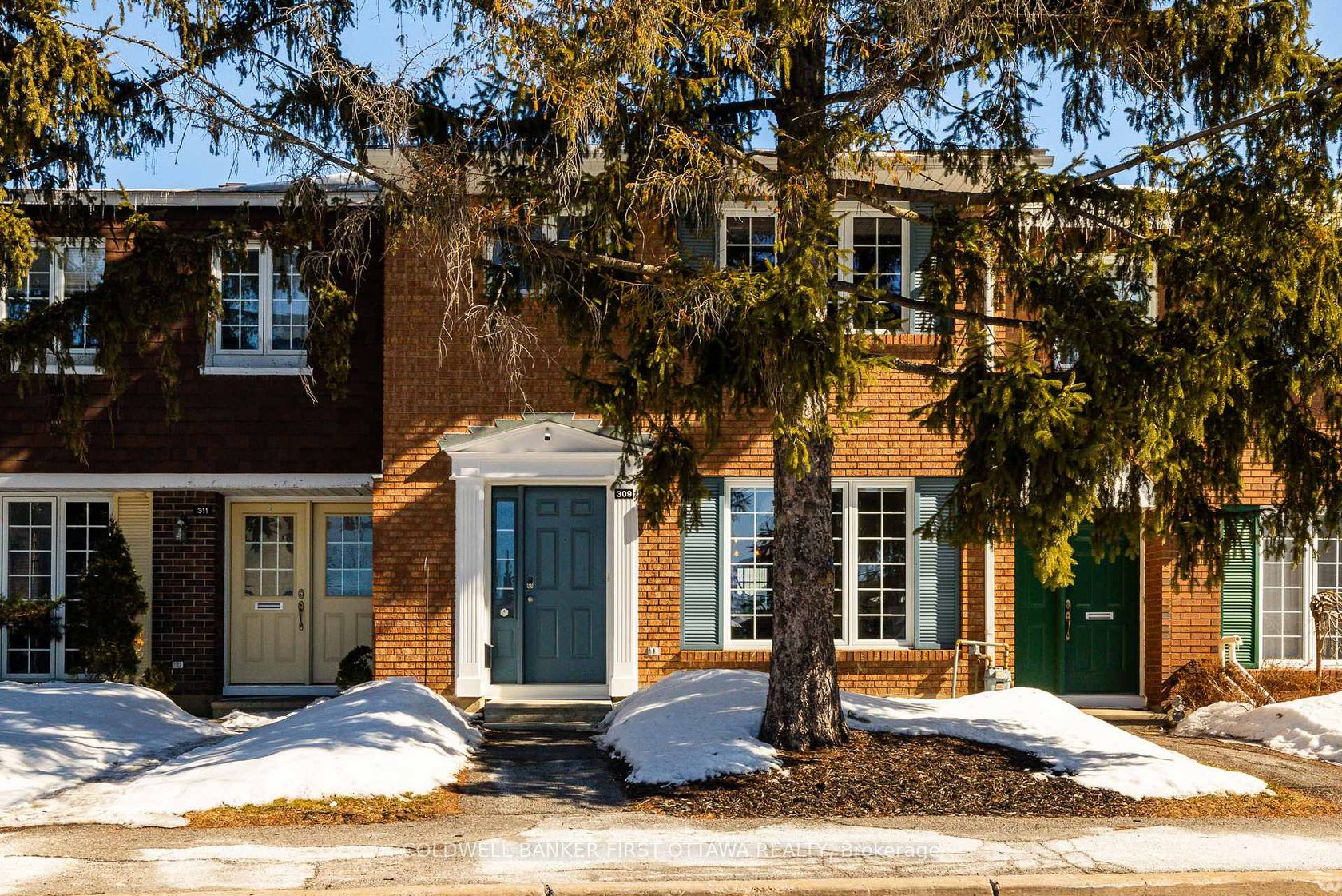 309 Kintyre Private, Nepean (Carleton Square), Ottawa 