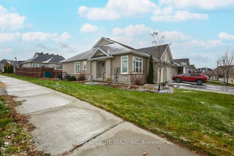 Photo 2 at 176 Minoterie Ridge, Camelot, Orleans