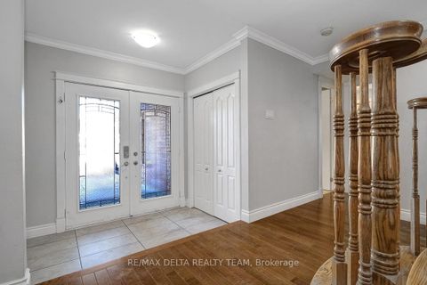 Photo 2 at 1662 Hunters Run Drive W, Chapel Hill, Orleans