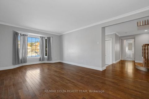 Photo 6 at 1662 Hunters Run Drive W, Chapel Hill, Orleans