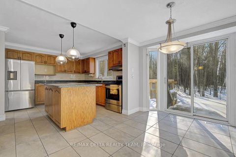 Photo 12 at 1662 Hunters Run Drive W, Chapel Hill, Orleans