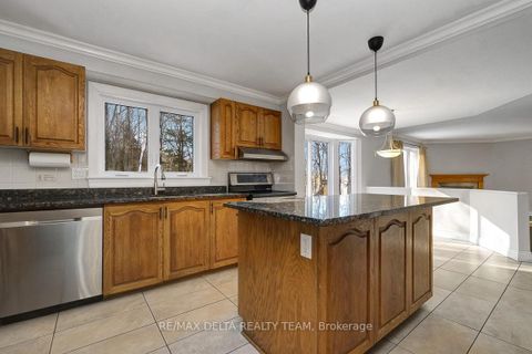 Photo 14 at 1662 Hunters Run Drive W, Chapel Hill, Orleans