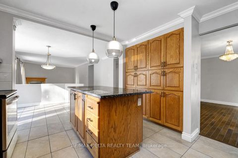 Photo 16 at 1662 Hunters Run Drive W, Chapel Hill, Orleans