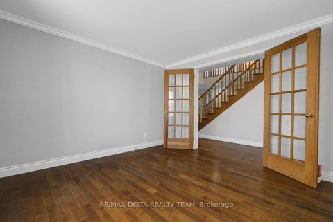 Photo 22 at 1662 Hunters Run Drive W, Chapel Hill, Orleans