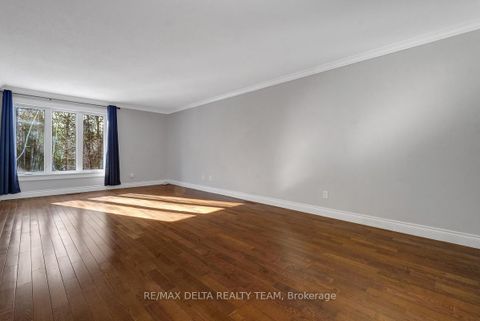 Photo 29 at 1662 Hunters Run Drive W, Chapel Hill, Orleans