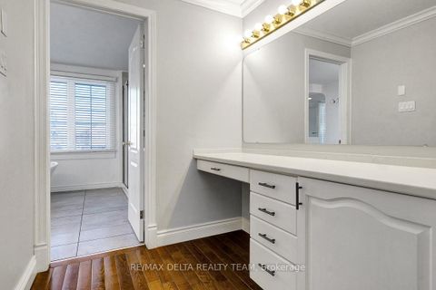 Photo 31 at 1662 Hunters Run Drive W, Chapel Hill, Orleans